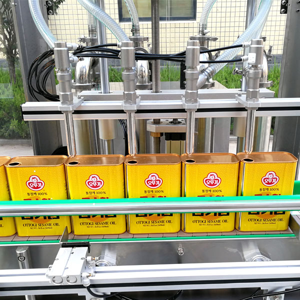 食用油灌裝機(jī)-全自動(dòng)食用油生產(chǎn)線設(shè)備