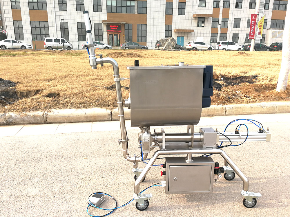 半自動醬料灌裝機-牛肉醬灌裝機械實拍圖